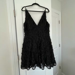 Short black formal dress size 12